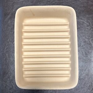 Pampered Chef Stoneware Ridged Bacon Pan 
9” x 6.75” x 1.75”